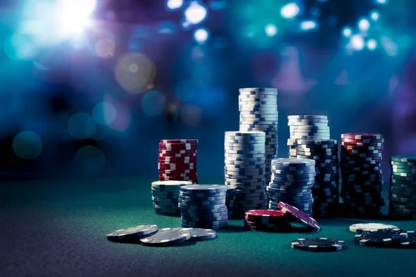 clue platform interface showing slot games, live casino, and sportsbook sections